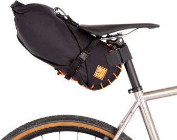 Podsedlová brašnička Restrap Saddle Bag 8l - Black/Orange